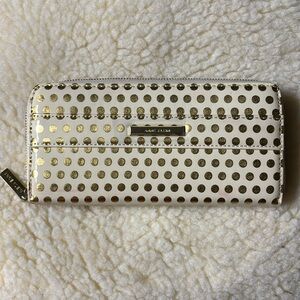 Annie Klein wallet